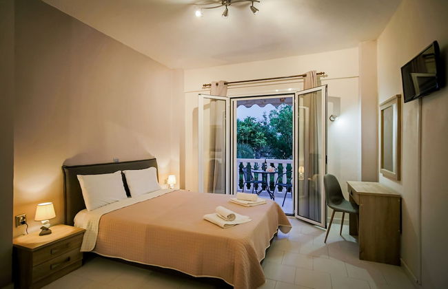 Yria ntn Studios - Photo 7