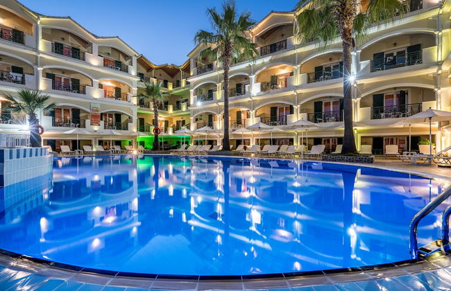 Atlantis Hotel - Photo 1