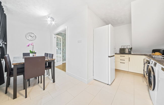 Rothesay House by Klass Living - Photo 16