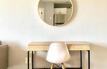 Bright & Quiet 1-Bed Condo with Balcony - Foto 24