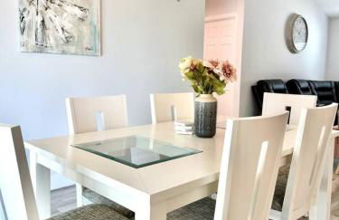 White Oak Spacious and Comfy - Foto 24