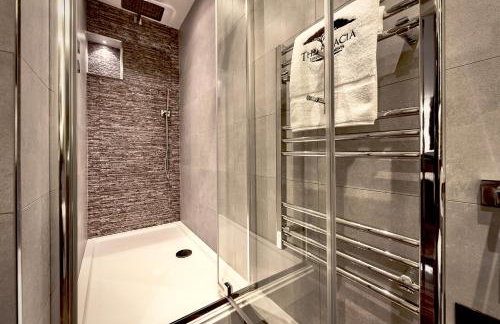 The Acacia, Luxury with Private Balcony & Two Parking Spaces - Foto 17