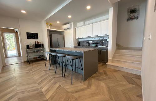 Villa in a quiet area - Private Pool - Sport - Starlink - BBQ - Foto 8