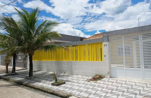 Casa Amarela Pé na Areia Itanhaém - Foto 11