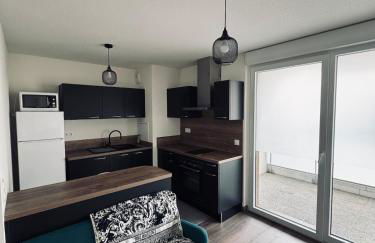 Cozy apartment with balcony and secure parking - Foto 1