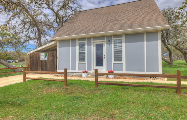 The Elizabeth Cottage - Photo 1