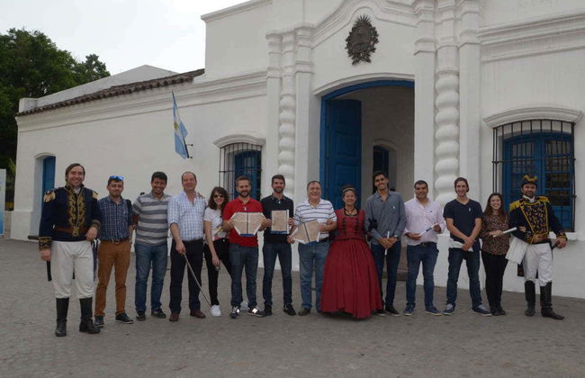 Tour del Bicentenario de Argentina - Foto 2