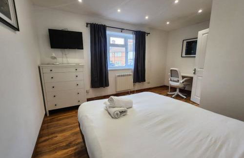 Spacious and bright one bedroom apartment - Foto 12