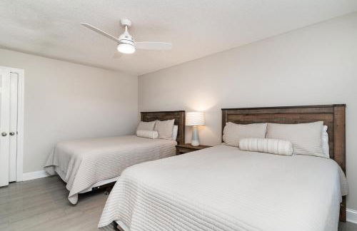 311B - True Beachfront w/ Private Walkway and Pool - Foto 8