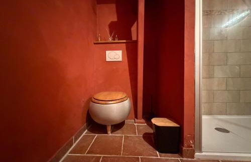 Maison renovee en pierres séjour spacieux avec jardin et terrasse aménagée près Omaha beach & Bayeux à 5mn de la mer tous commerces - Foto 50