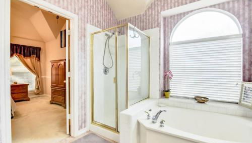 PRIVATE POOL w/Full Amenities by BLD & Joe Pool LK - Foto 3