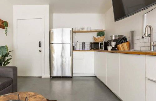 2BR Apt with BBQ & Parking Spring Fling Stay - Foto 45