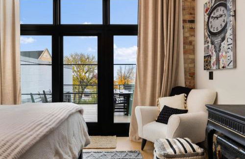 Luxury TC Loft: Historic Condo! - Foto 37