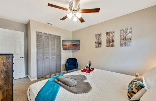 Exquisite Retreat with Heated Pool for 14 Guests, Pool Table Paradise! - Foto 35