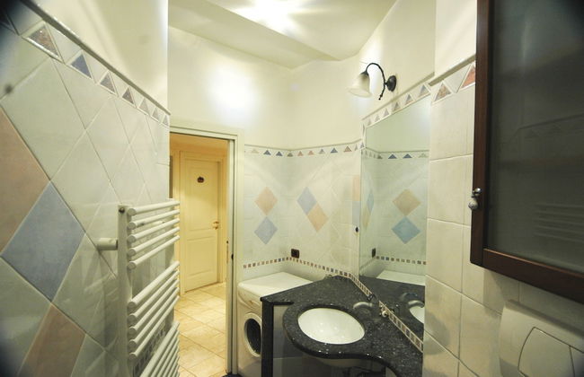 Roma Chic House - Luxury House 4 People - With 2 Bedrooms 2 Bathrooms - Photo 15