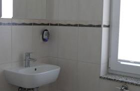 Stadtnahe Komfortferienwohnung für Familien und Geschäftsreisende - Foto 15