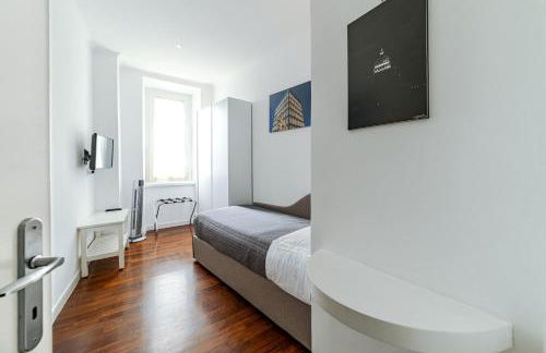 Saint Peter House Station - Photo 35