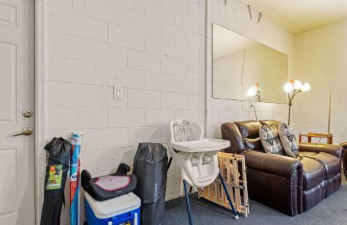 Poolside At Calabay - Home for 9 with Game Room - Foto 5