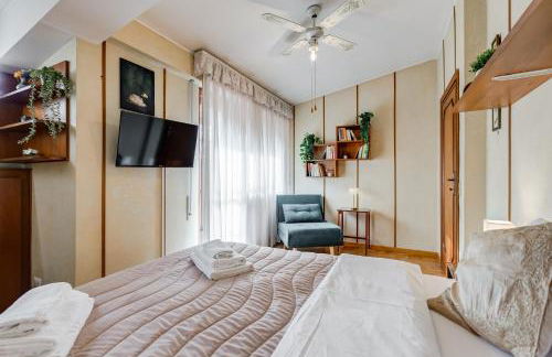 The Elegant Penthouse - Ampio Attico con Posto Auto - Foto 19