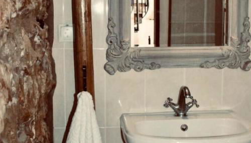 Cozy House Sleeps 2 with Pet Friendly Option - Foto 5, towels