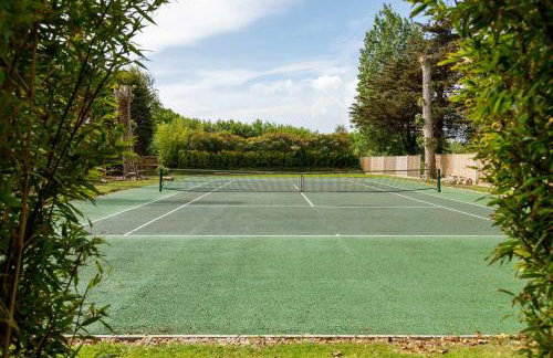 Stunning 5BR Home With Pool - 5 min to Beach - Foto 116