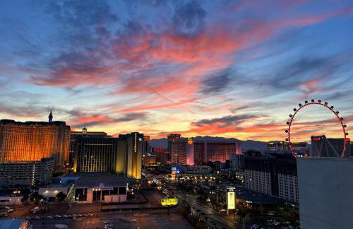 Condo at Platinum Hotel Strip View - Foto 3