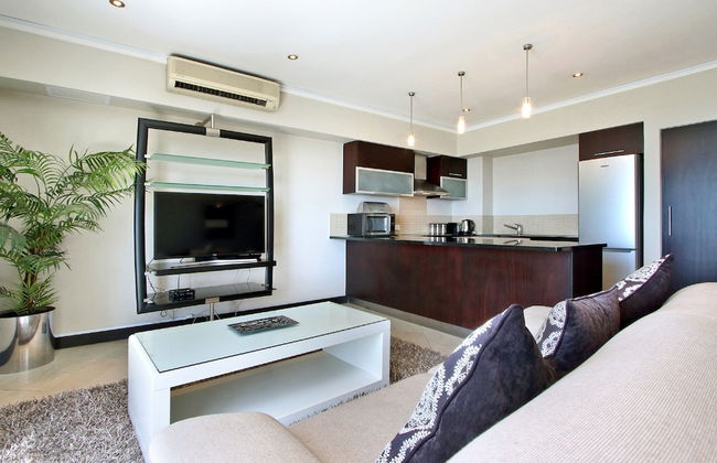 ITC Hospitality Group One Bedrooms Icon Building - Photo 10