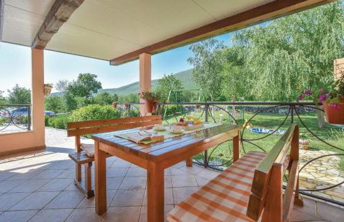 Cozy Home In Vojnic Sinjski With Sauna - Photo 19