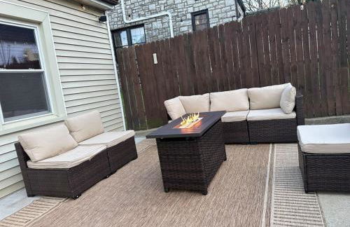 Stylish 3BR with Patio Walk to State Capitol - Foto 1