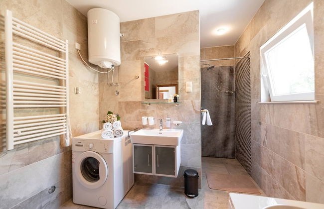 Luxury Stairway to Heaven with Pool - Foto 44