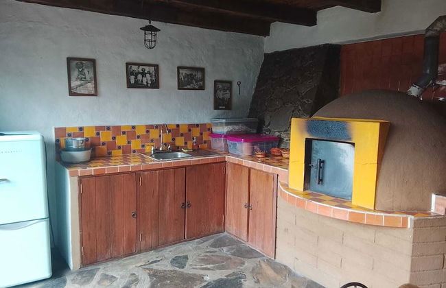 Beautiful Cabin Downtown Tapalpa Oven Mud Barbecue Grill 4 Room 12 ppl TV Wifi - Foto 45