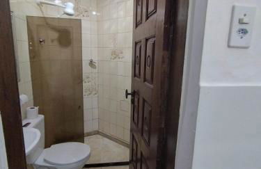 Seu Apto Praia da Costa 6 com Cama Casal e Opcional Pequena Cama Solteiro Simples Barato Local Excelente Ar Cond TV Microondas Todo seu Centro - Foto 15