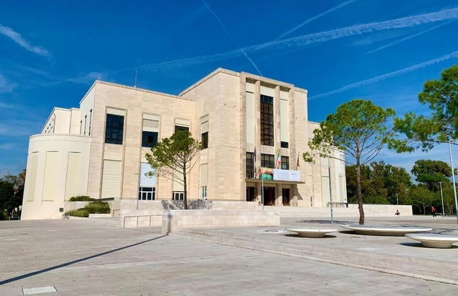 Villa Venice Movie - Photo 56