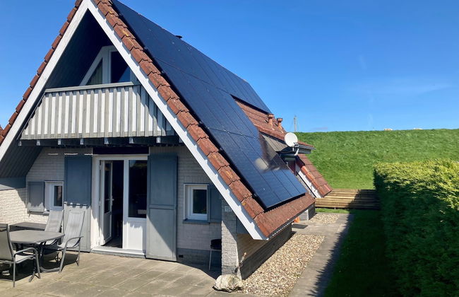 Cozy Holiday Home by the Dike in a Quiet Location at Lauwersmeer - Foto 1