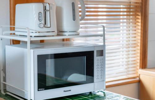 Studio apartment next to Highgate tube station - Photo 6