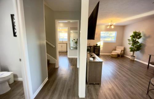 Luxury 4BR Getaway with Heated Pool & Cozy Vibes! - Foto 38