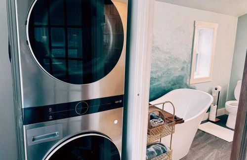 Lakefront Girls getaway Romantic Retreat low fees - Foto 25