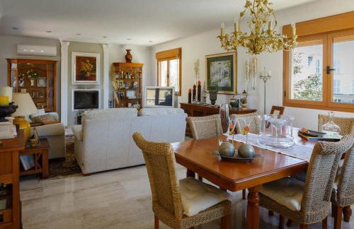 BEACH VILLA with PRIVATE POOL - Photo 2