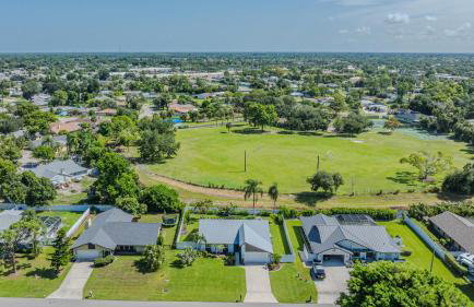 Heated Pool, Pet Friendly, Game Room and Bikes - Palm Leaf Haven - Roelens Vacations - Foto 45