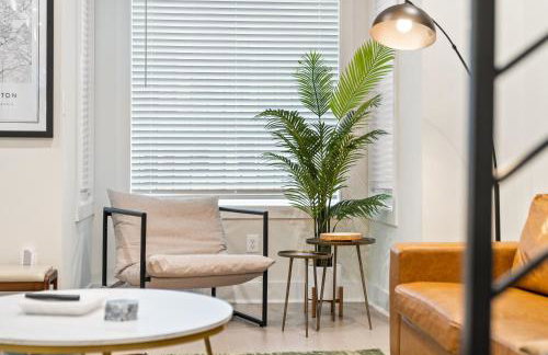 Designer 3-Bedroom Home with King Bed, Family-Friendly, Columbia Heights - Foto 28