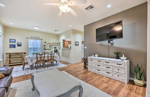 Walk to Lake Townhome with Hot Tub in Afton! - Foto 7