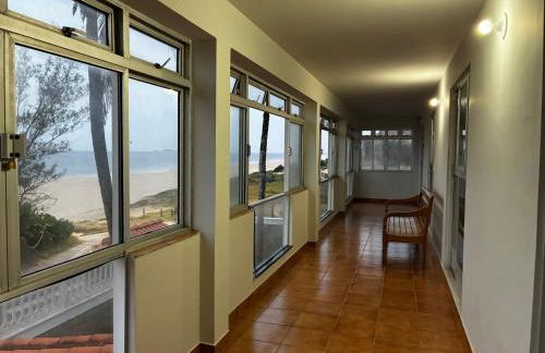 Refúgio Frente ao Mar há Passos da Areia com piscina - Foto 25