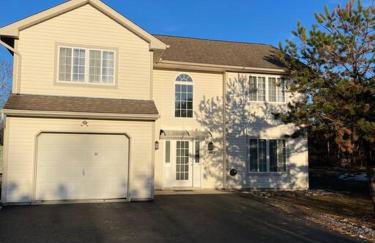 Quiet Private House w Hot Tub/Fire pit/Games - Foto 41