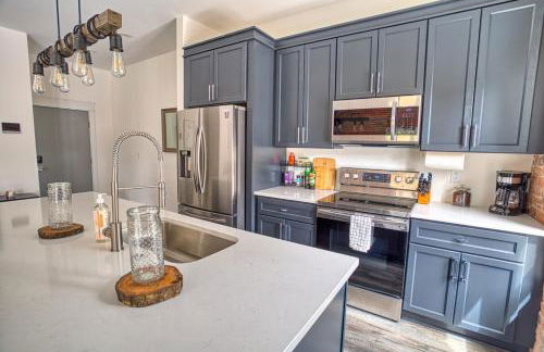 Chic Historic Loft in Downtown ILM - Foto 12