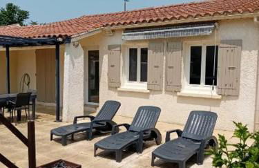 Provencal-style villa - Photo 5