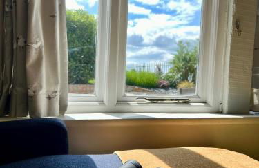 Cosy Coastal 2-Bedroom Cottage with Hot Tub and Log Burner - Foto 17