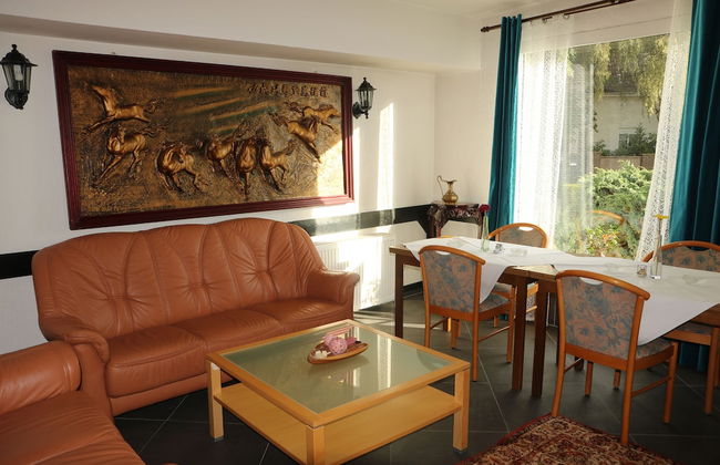 Villa in Hemmingen - Photo 1