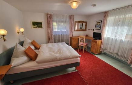 Grosse Wohnung mit Garten und Bergblick - Foto 7