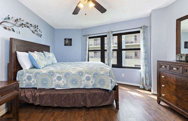 Harbor Place Condominiums by Hosteeva - Photo 14