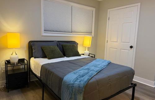 Spacious 5 bedroom single family home sleeps 12 with driveway near DC - Foto 12